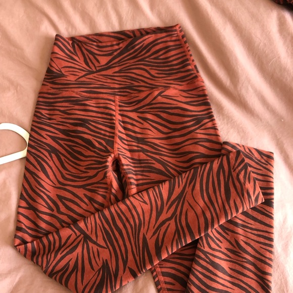 Beyond yoga set size small - Picture 4 of 4